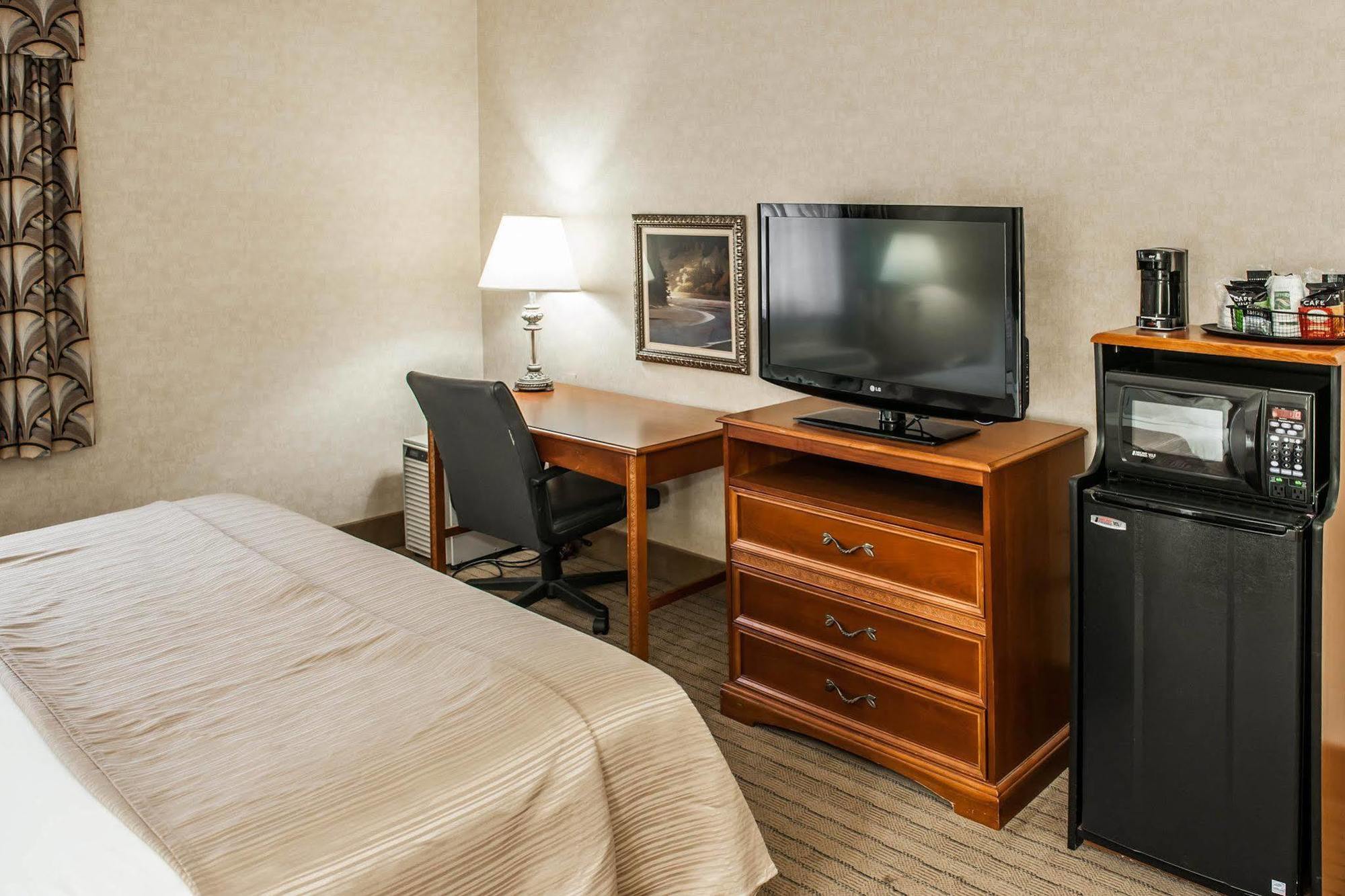 Quality Inn Castleton Exterior foto